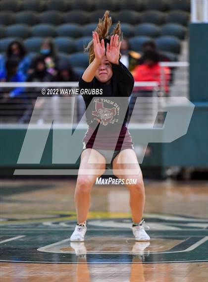 Thumbnail 2 in Jefferson @ Madison (UIL 3A Region 2 Semifinal) photogallery.