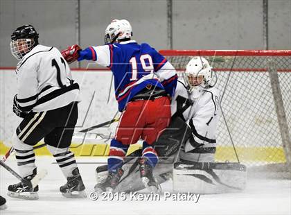 Thumbnail 3 in Glastonbury @ Xavier photogallery.