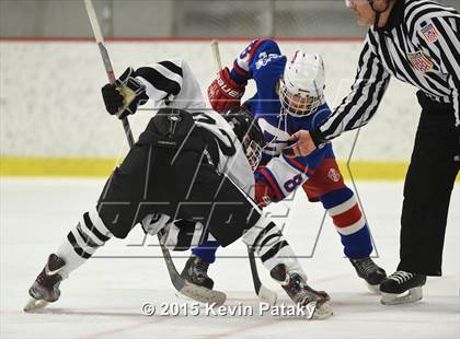 Thumbnail 3 in Glastonbury @ Xavier photogallery.