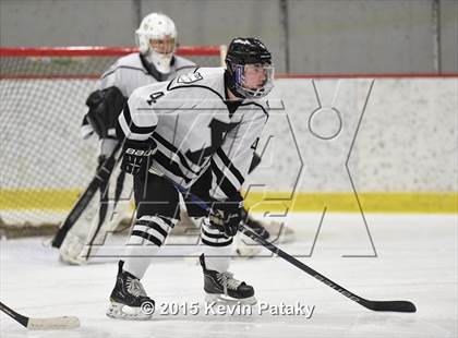 Thumbnail 3 in Glastonbury @ Xavier photogallery.
