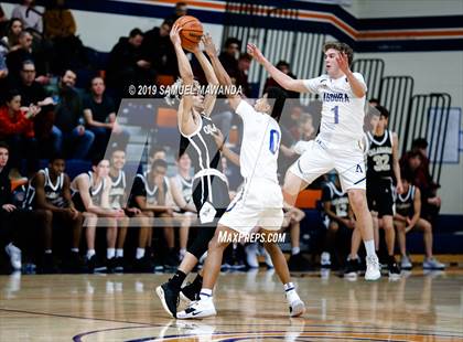 Thumbnail 3 in  Agoura vs Calabasas (5th Annual West Valley Tip-Off Classic) photogallery.