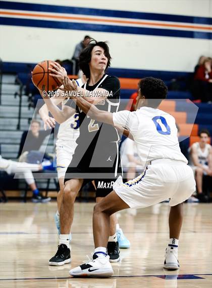 Thumbnail 3 in  Agoura vs Calabasas (5th Annual West Valley Tip-Off Classic) photogallery.