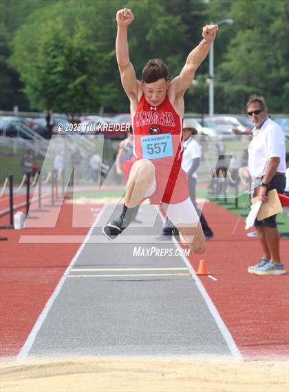 Thumbnail 1 in 2023 PIAA District 3 Championships photogallery.