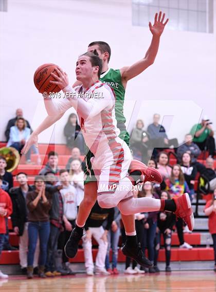 Thumbnail 1 in Springfield vs. Mogadore photogallery.