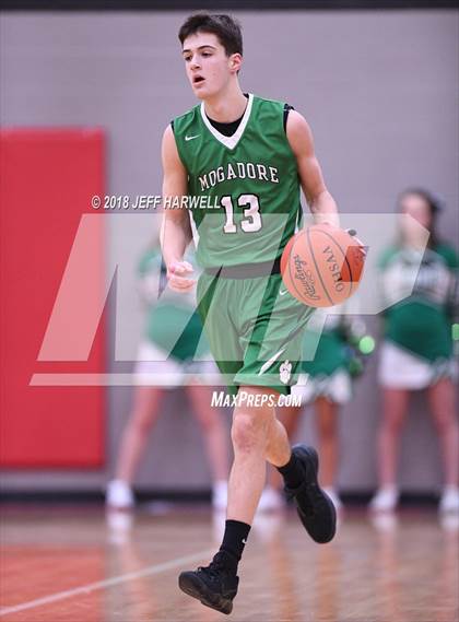 Thumbnail 2 in Springfield vs. Mogadore photogallery.