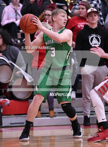 Thumbnail 3 in Springfield vs. Mogadore photogallery.