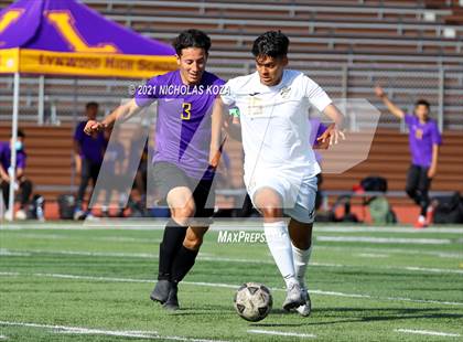 Thumbnail 1 in Warren vs. Lynwood photogallery.