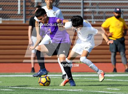 Thumbnail 3 in Warren vs. Lynwood photogallery.