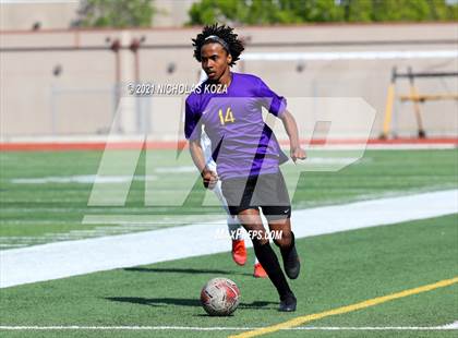 Thumbnail 1 in Warren vs. Lynwood photogallery.