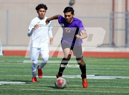Thumbnail 1 in Warren vs. Lynwood photogallery.