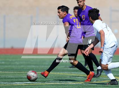 Thumbnail 1 in Warren vs. Lynwood photogallery.