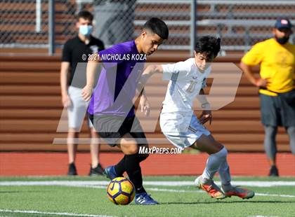 Thumbnail 2 in Warren vs. Lynwood photogallery.