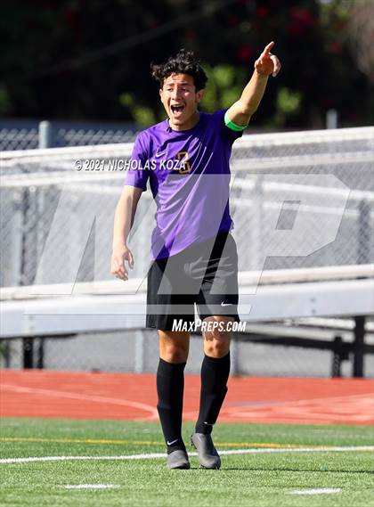 Thumbnail 3 in Warren vs. Lynwood photogallery.