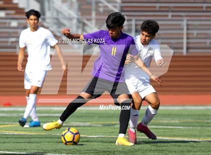 Thumbnail 2 in Warren vs. Lynwood photogallery.