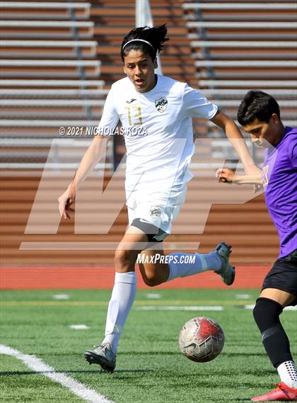 Thumbnail 1 in Warren vs. Lynwood photogallery.