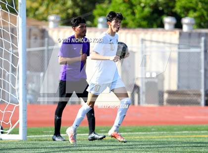 Thumbnail 1 in Warren vs. Lynwood photogallery.