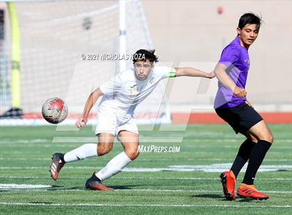 Thumbnail 2 in Warren vs. Lynwood photogallery.
