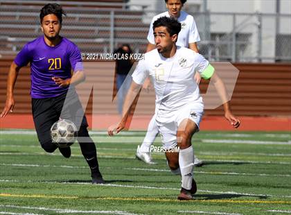 Thumbnail 2 in Warren vs. Lynwood photogallery.