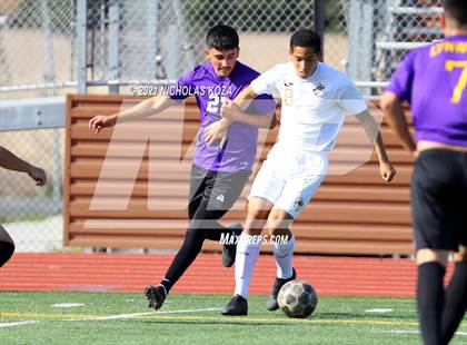 Thumbnail 2 in Warren vs. Lynwood photogallery.