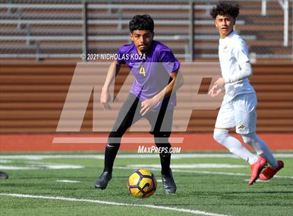 Thumbnail 2 in Warren vs. Lynwood photogallery.