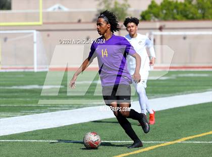 Thumbnail 3 in Warren vs. Lynwood photogallery.
