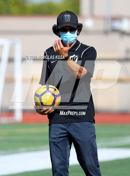 Thumbnail 2 in Warren vs. Lynwood photogallery.