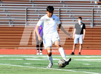 Thumbnail 1 in Warren vs. Lynwood photogallery.