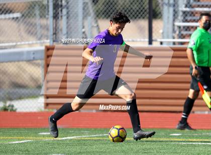 Thumbnail 2 in Warren vs. Lynwood photogallery.