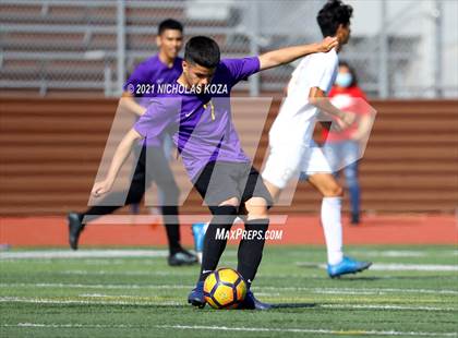Thumbnail 1 in Warren vs. Lynwood photogallery.