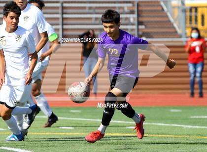 Thumbnail 1 in Warren vs. Lynwood photogallery.