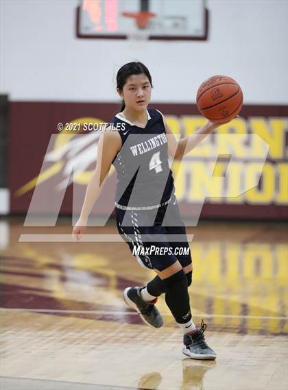 Thumbnail 1 in Wellington School vs Berne Union (OHSAA D4 Sectional Playoff) photogallery.