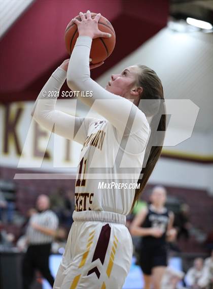 Thumbnail 2 in Wellington School vs Berne Union (OHSAA D4 Sectional Playoff) photogallery.
