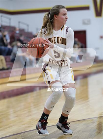 Thumbnail 2 in Wellington School vs Berne Union (OHSAA D4 Sectional Playoff) photogallery.