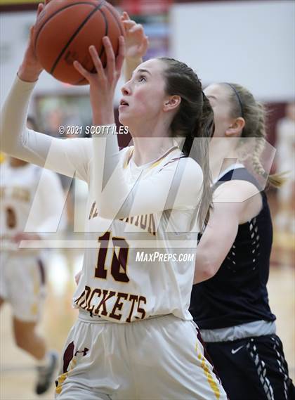 Thumbnail 3 in Wellington School vs Berne Union (OHSAA D4 Sectional Playoff) photogallery.