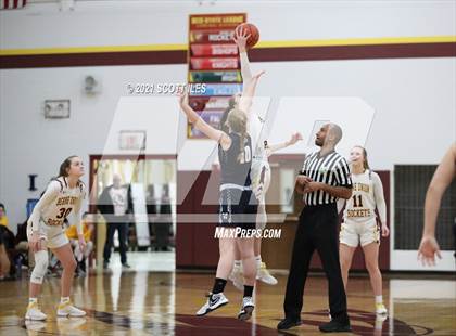 Thumbnail 1 in Wellington School vs Berne Union (OHSAA D4 Sectional Playoff) photogallery.