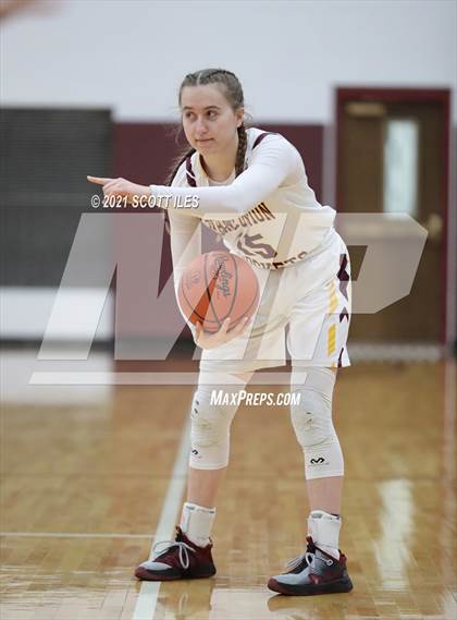 Thumbnail 2 in Wellington School vs Berne Union (OHSAA D4 Sectional Playoff) photogallery.