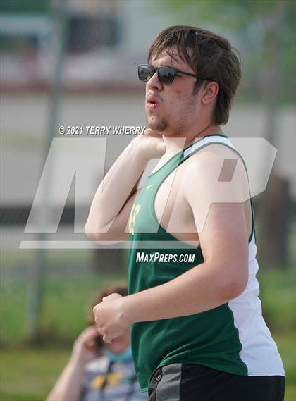 Thumbnail 1 in West Seneca East @ Cheektowaga Central photogallery.