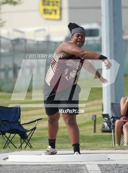 Thumbnail 1 in West Seneca East @ Cheektowaga Central photogallery.