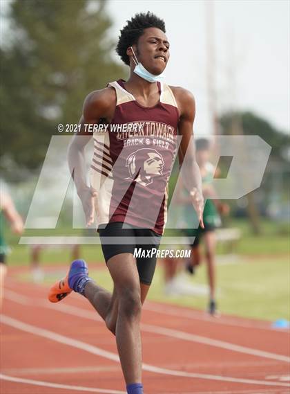 Thumbnail 1 in West Seneca East @ Cheektowaga Central photogallery.