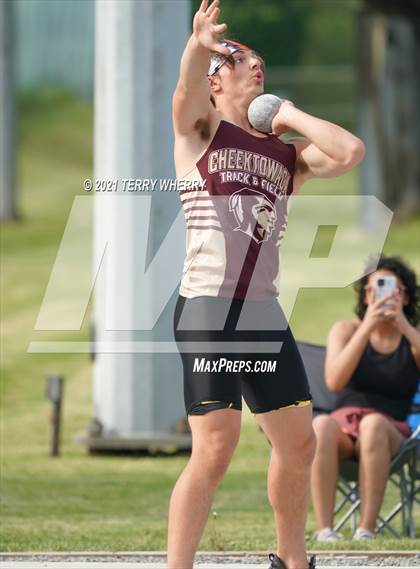 Thumbnail 1 in West Seneca East @ Cheektowaga Central photogallery.