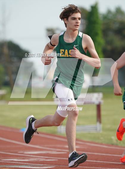 Thumbnail 1 in West Seneca East @ Cheektowaga Central photogallery.