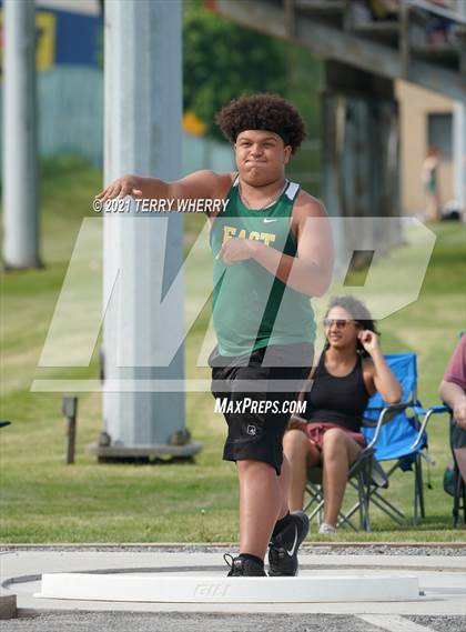 Thumbnail 2 in West Seneca East @ Cheektowaga Central photogallery.