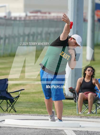 Thumbnail 1 in West Seneca East @ Cheektowaga Central photogallery.