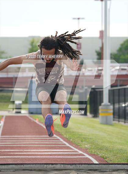 Thumbnail 2 in West Seneca East @ Cheektowaga Central photogallery.