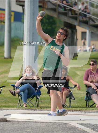 Thumbnail 1 in West Seneca East @ Cheektowaga Central photogallery.