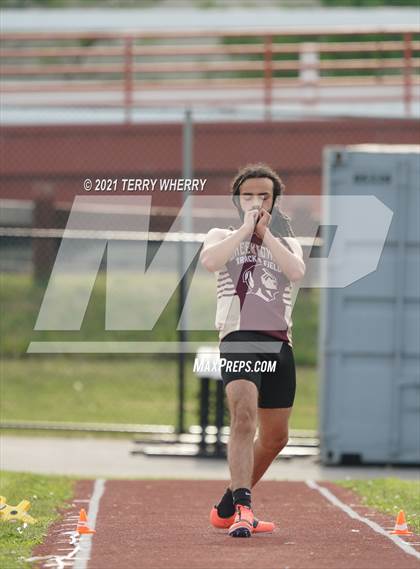 Thumbnail 2 in West Seneca East @ Cheektowaga Central photogallery.