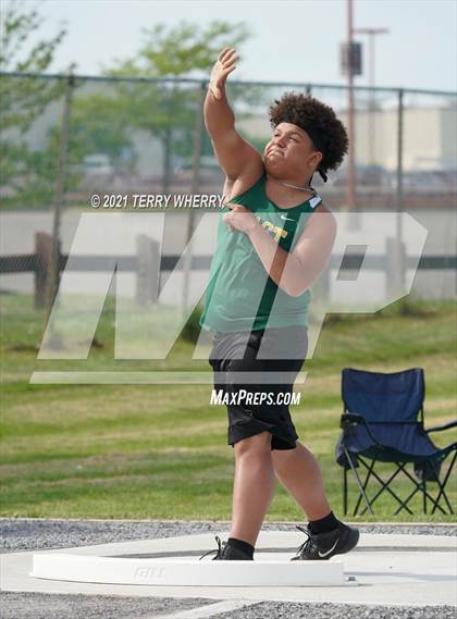Thumbnail 2 in West Seneca East @ Cheektowaga Central photogallery.