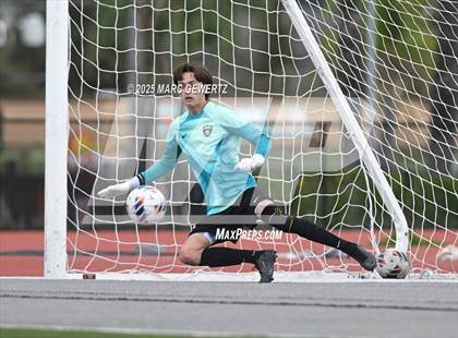 Thumbnail 3 in Laguna Beach vs. Yucaipa (CIF-SS Division 4 Final) photogallery.