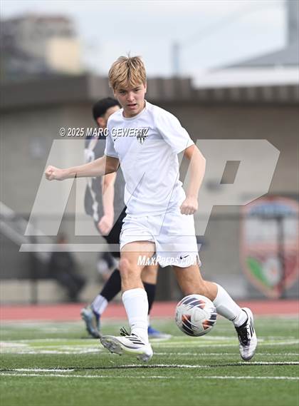 Thumbnail 2 in Laguna Beach vs. Yucaipa (CIF-SS Division 4 Final) photogallery.