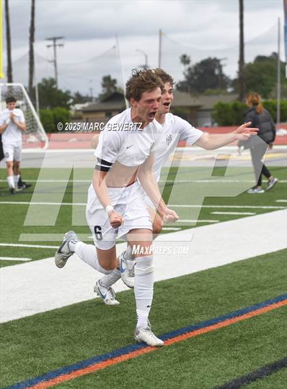 Thumbnail 2 in Laguna Beach vs. Yucaipa (CIF-SS Division 4 Final) photogallery.